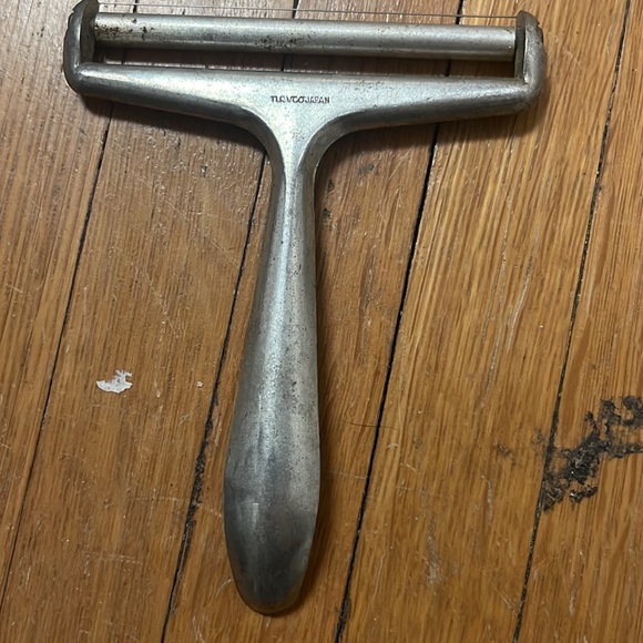 Vintage Nevco Cheese Slicer - Picture 9 of 10